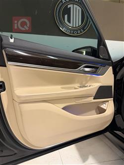 بي ام دبليو الفئة 7